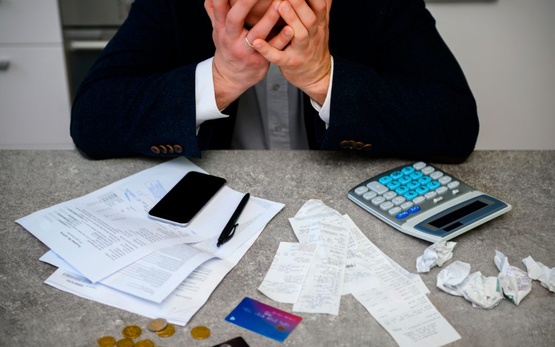 ¿Ahogado por las deudas?